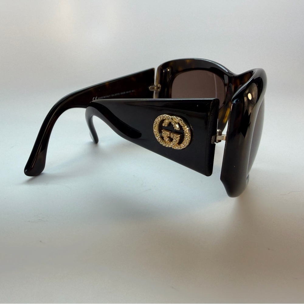 Vintage Gucci Black & Tortoise Sunglasses with Gold GG Emblem - Picture 9 of 9